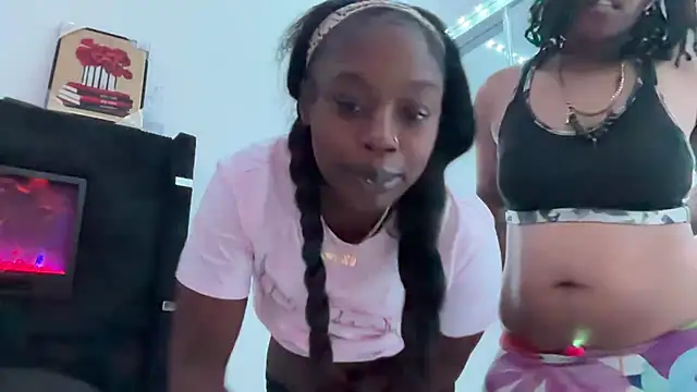 Chat +18 de sevynsexysinss ao vivo