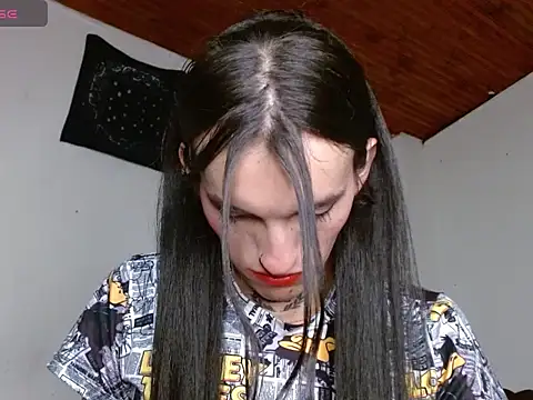 Scarlett_crastrawberry 在線直播表演