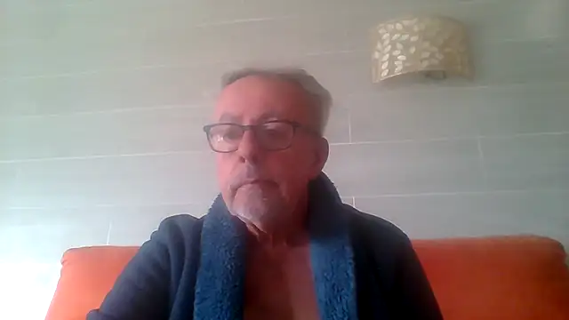 tuggy59: διαδικτυακό σόου στην κάμερα