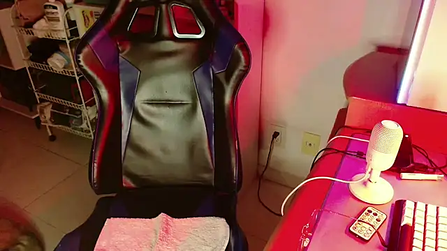 SmokyDeeのライブXXXチャット