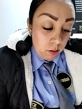 CRISTAL__11's Live XXX Chat