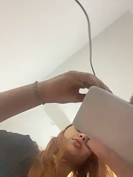 XXX chat uživo modela baddieasiantv