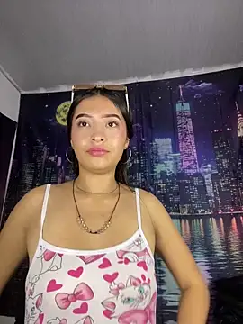 Itze_Mua Show in webcam