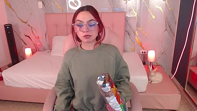 Red_kytty6's Live XXX Chat