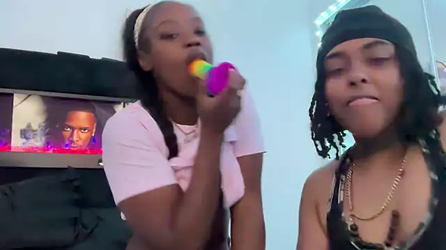 sevynsexysinss Obrolan Langsung XXX