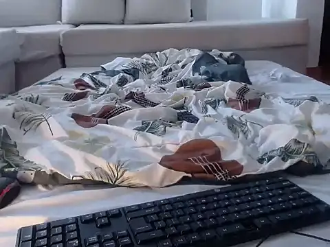 jenifer_zinna Adlı Modelin Canlı XXX Sohbeti