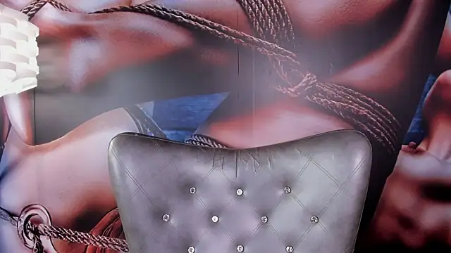 miss___taylor Chat XXX in diretta