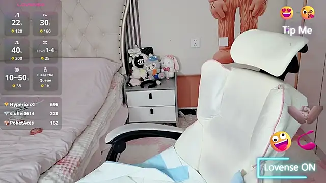 zhnlky Chat XXX in diretta