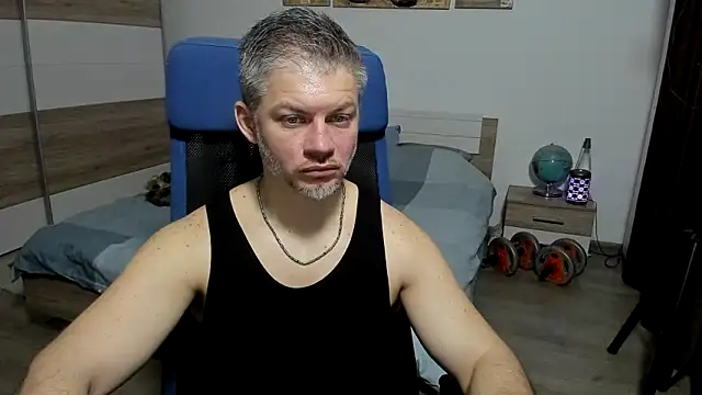 Chatroom XXX en direct de RobbyShawz