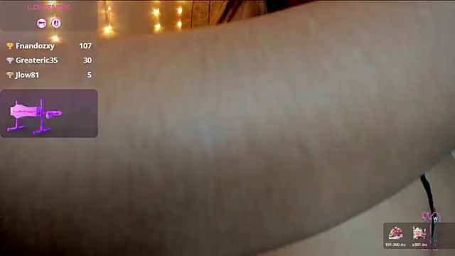 SaraCrow's Live XXX Chat