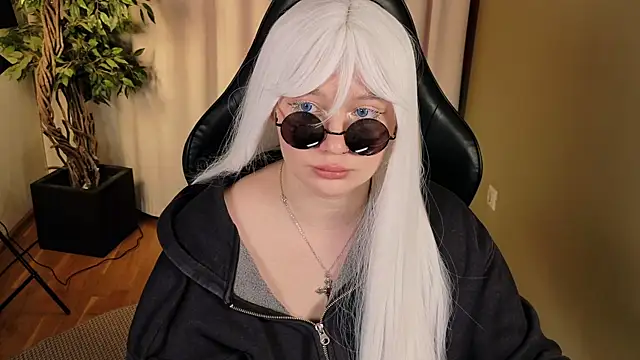 carolina_elf Chat XXX live