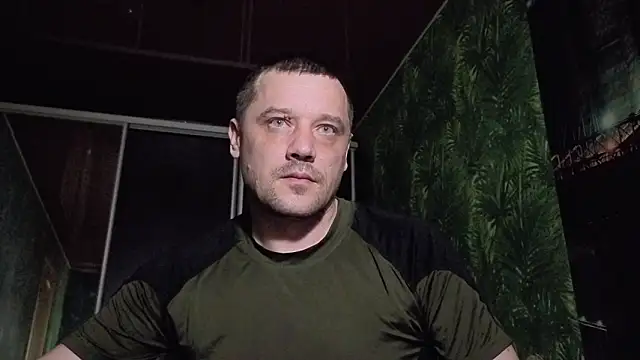 Chatroom XXX en direct de DanielOhCool