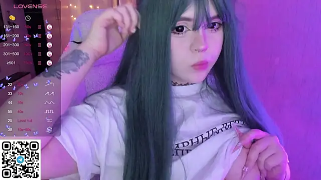 SelenaCute élő XXX-chatje