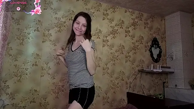 QutieDaSweet Live XXX-chat