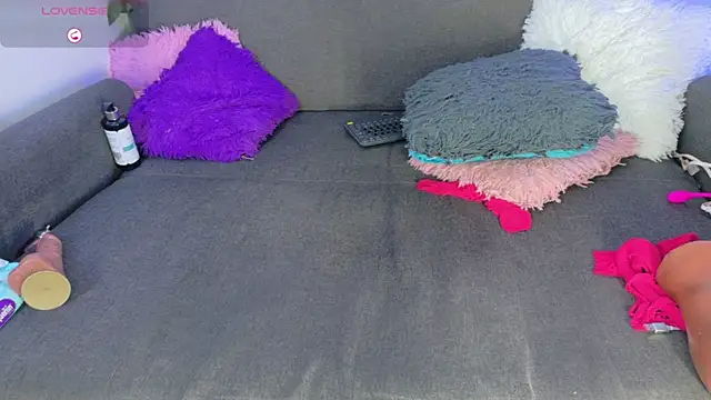 lunitaa0 Adlı Modelin Canlı XXX Sohbeti