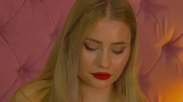 MisshaNight Adlı Modelin Web Kamerası Şovu