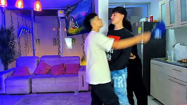 Houseofwarrios Webcam-Show