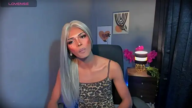 xEllaineCumsLotx Pertunjukan Webcam