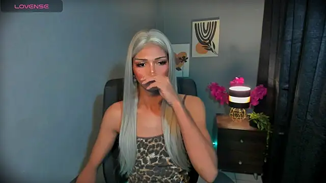 عرض كام xEllaineCumsLotx