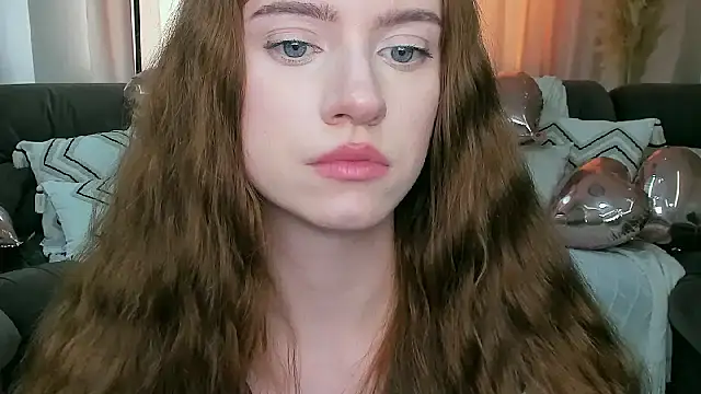 Chat +18 de Erica_Kiss ao vivo