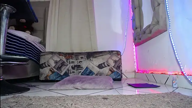 TRANSCATALINA's Live XXX Chat