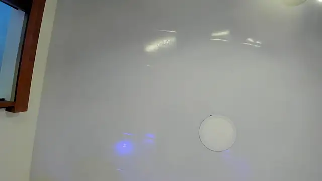 Онлайн чат XXX LittleeJaz