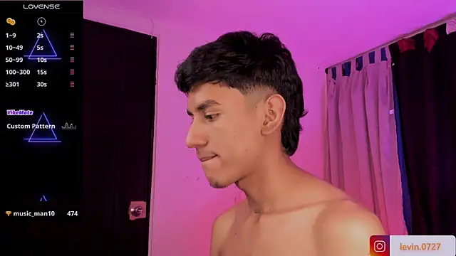 Pokazy przed kamerką – Damien_Howard