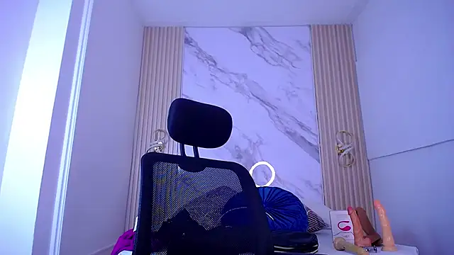 Lunna_boobs' Live XXX Chat