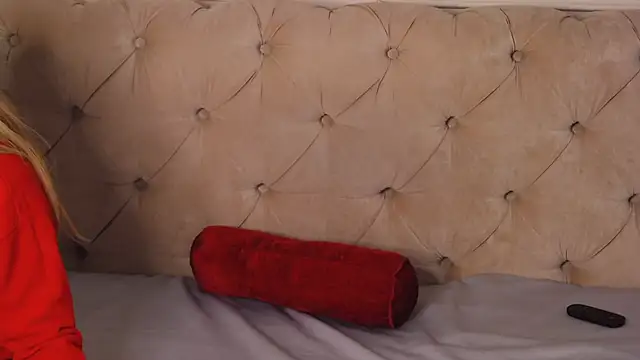 SarahLynz Adlı Modelin Canlı XXX Sohbeti