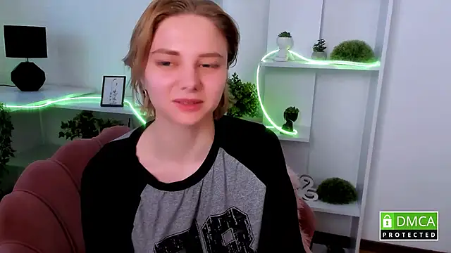 XXX chat uživo modela MirraBellanta