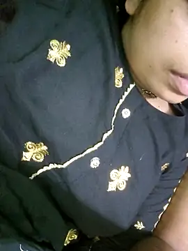 Younger_Couples Adlı Modelin Canlı XXX Sohbeti