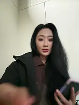 XXX chat uživo modela so-linger