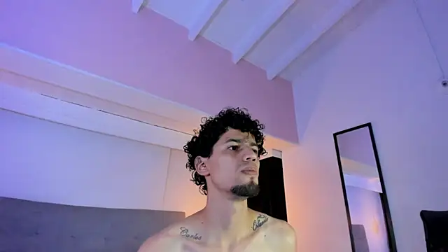 Chris_Angel_ Adlı Modelin Canlı XXX Sohbeti