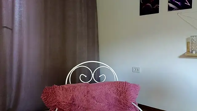 XXX chat uživo modela _Cutiefull_Lion_