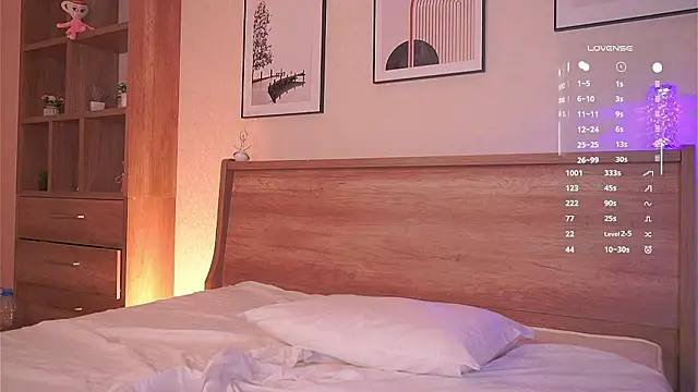 EmelySwickheimer Live XXX-chat