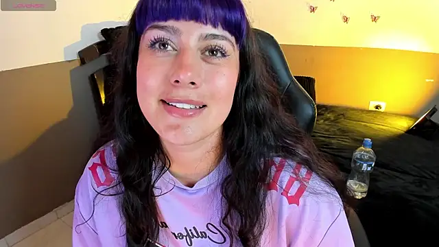 دردشة Monserrat_Cute_ الجنسية المباشرة