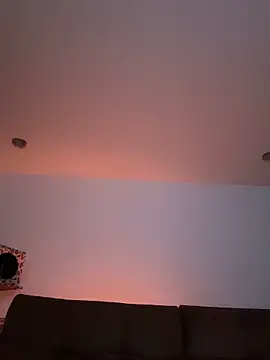 Little__Danni1 Adlı Modelin Canlı XXX Sohbeti