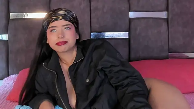 Czat XXX na żywo – TinyRosee