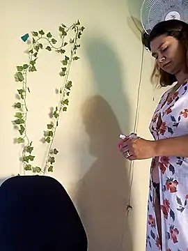 Czat XXX na żywo – Milf_Luna_