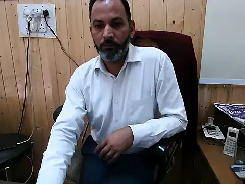 GentlemanX119 Adlı Modelin Canlı XXX Sohbeti