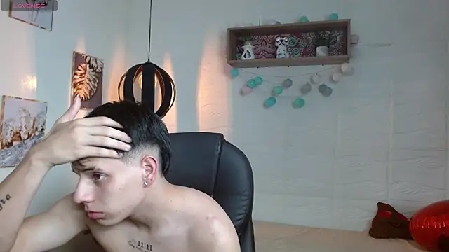 RoaSexi25: вебкам-шоу