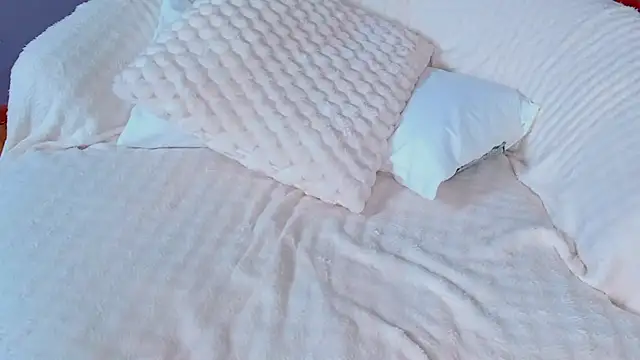 XXX chat uživo modela Awww_Ella