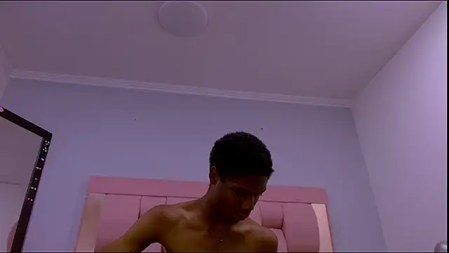 Santiago_Ortiz_ élő XXX-chatje