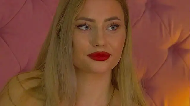 MisshaNight live XXX chat