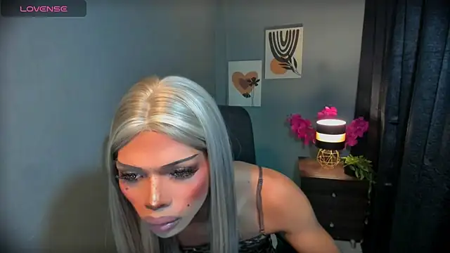 xEllaineCumsLotx Pertunjukan Webcam