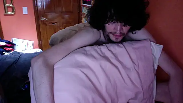 Teddy4420 Adlı Modelin Canlı XXX Sohbeti