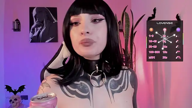 VelvetVampiree's Live XXX Chat