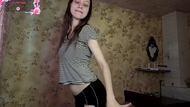 QutieDaSweet Adlı Modelin Web Kamerası Şovu