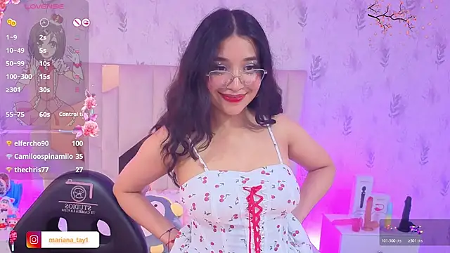 Živý XXX chat MARIANA_TAY1