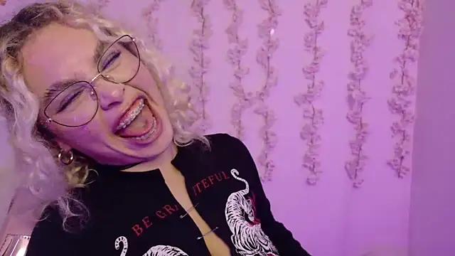 Haelycute Live XXX-chat